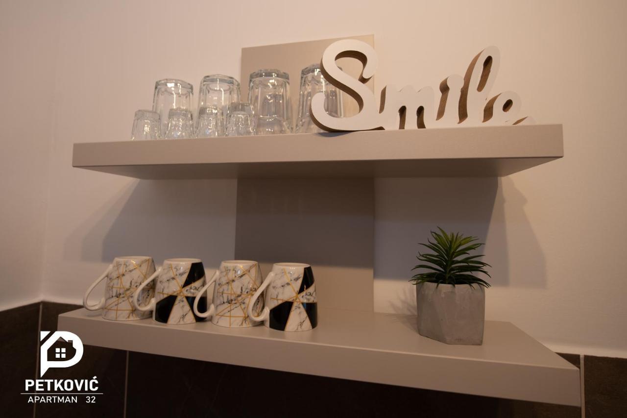 Petkovic Apartmani Studio32 Jagodina Ngoại thất bức ảnh